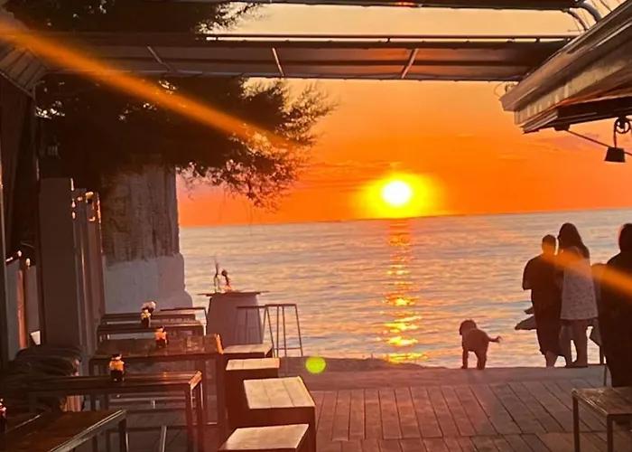 Vadel Marina ザンブローネ